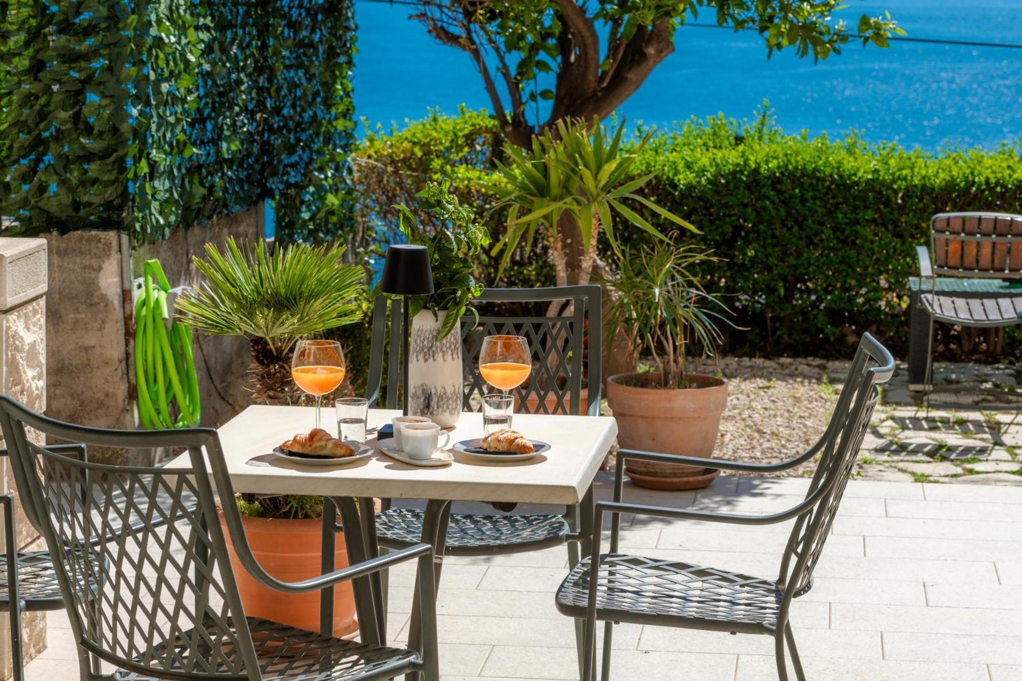 Chill Out - Old Town & Seaview Apartments Dubrovnik Exterior photo